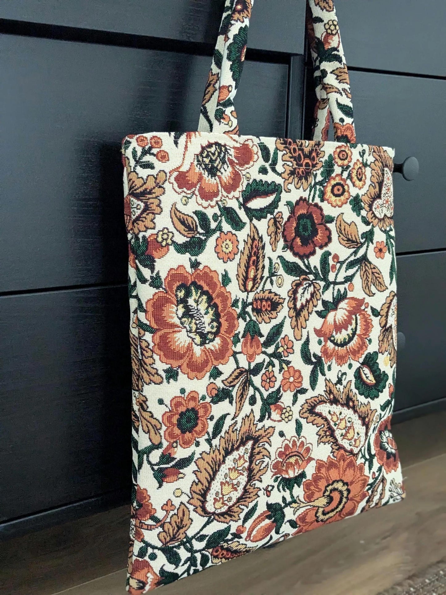 Tragetasche mit buntem Paisley Muster