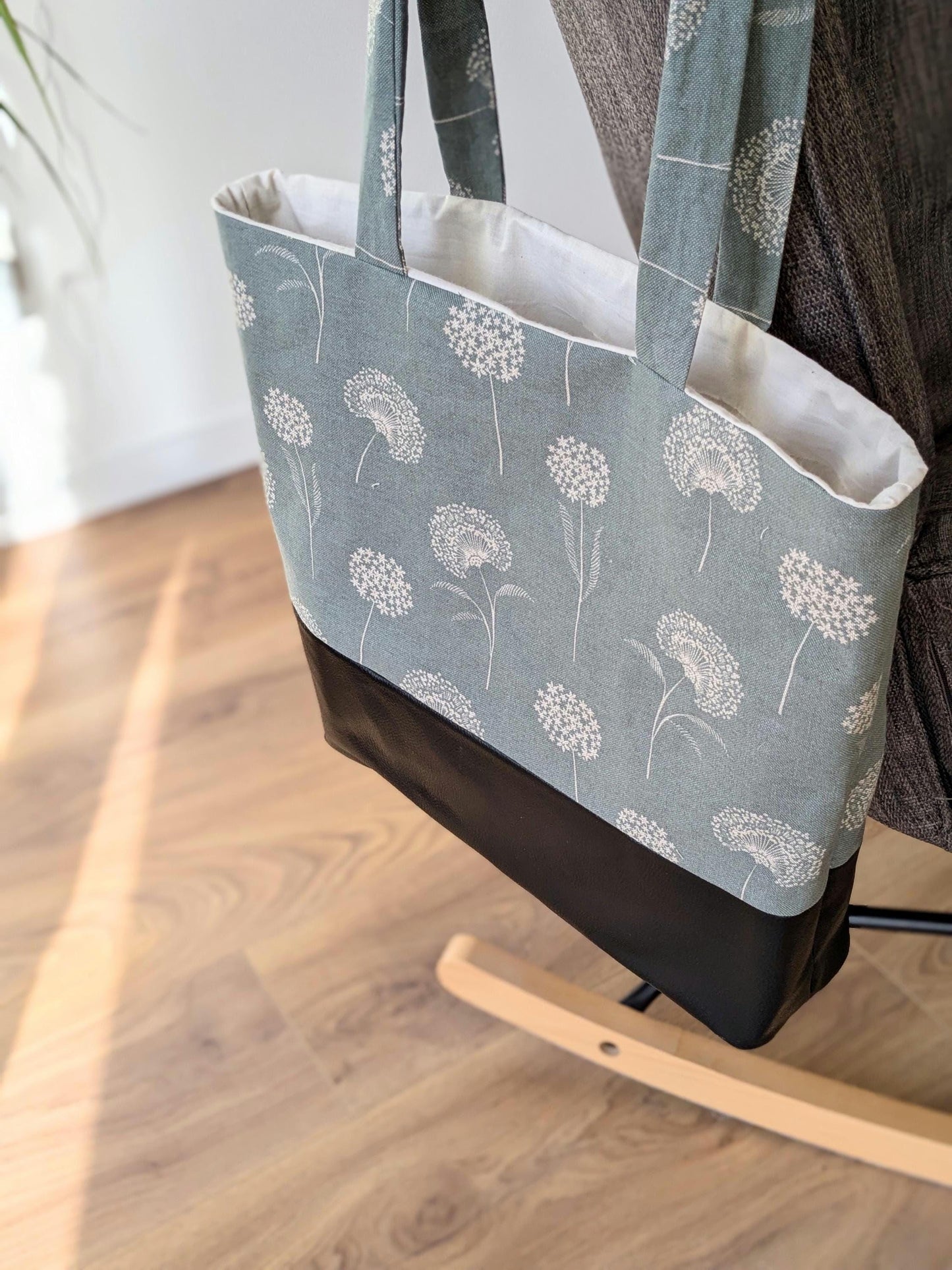 Großer Shopper mit Pusteblumenmotiv in verschiedenen Farben Größe L