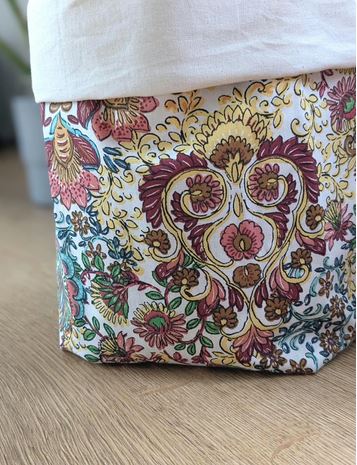 Buntes Paisleymuster-Utensilo – Ein Blickfang für dein Zuhause
