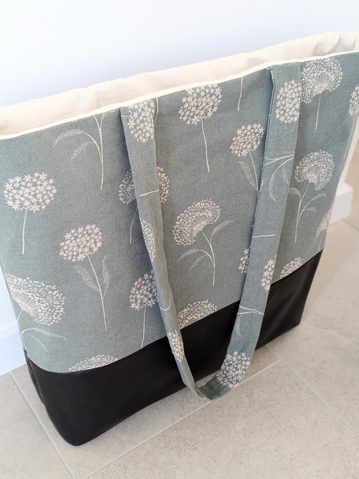 Großer Shopper mit Pusteblumenmotiv in verschiedenen Farben Größe L