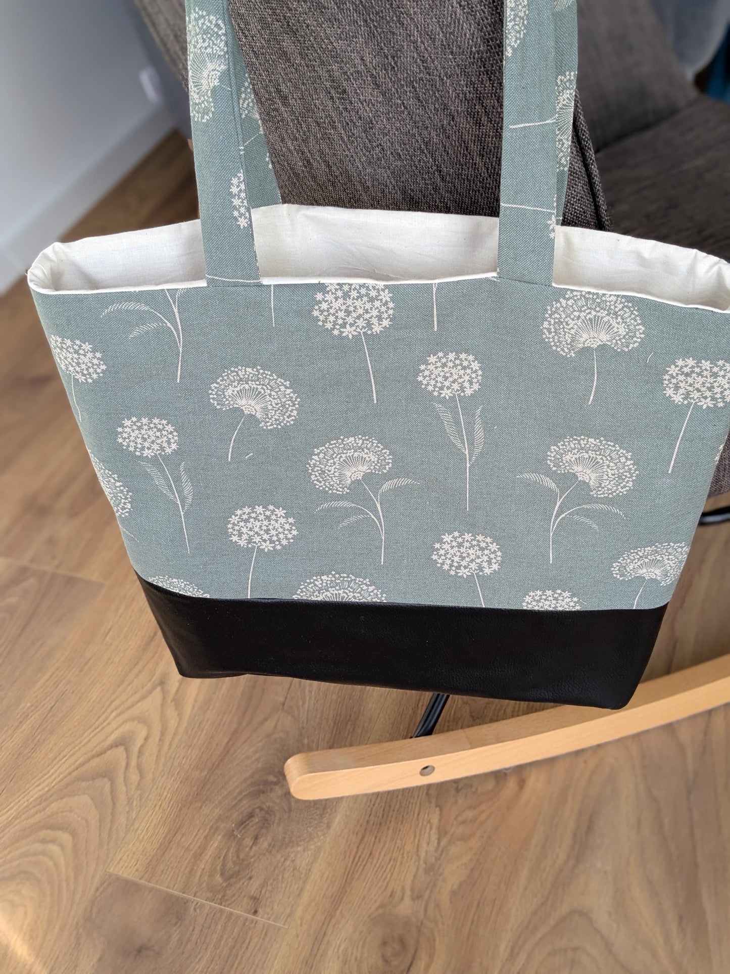 Großer Shopper mit Pusteblumenmotiv in verschiedenen Farben Größe L
